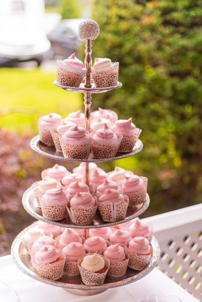 New Hampshire wedding cupcakes