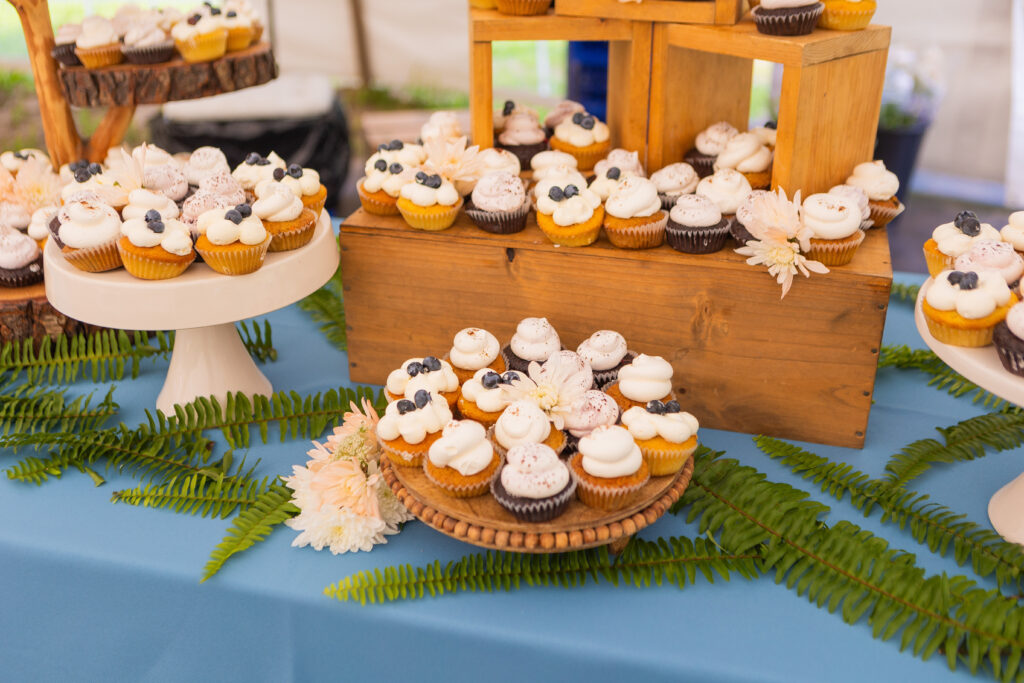 Nh wedding cupcakes