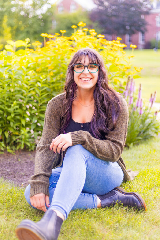 garden senior photos in new hampshire