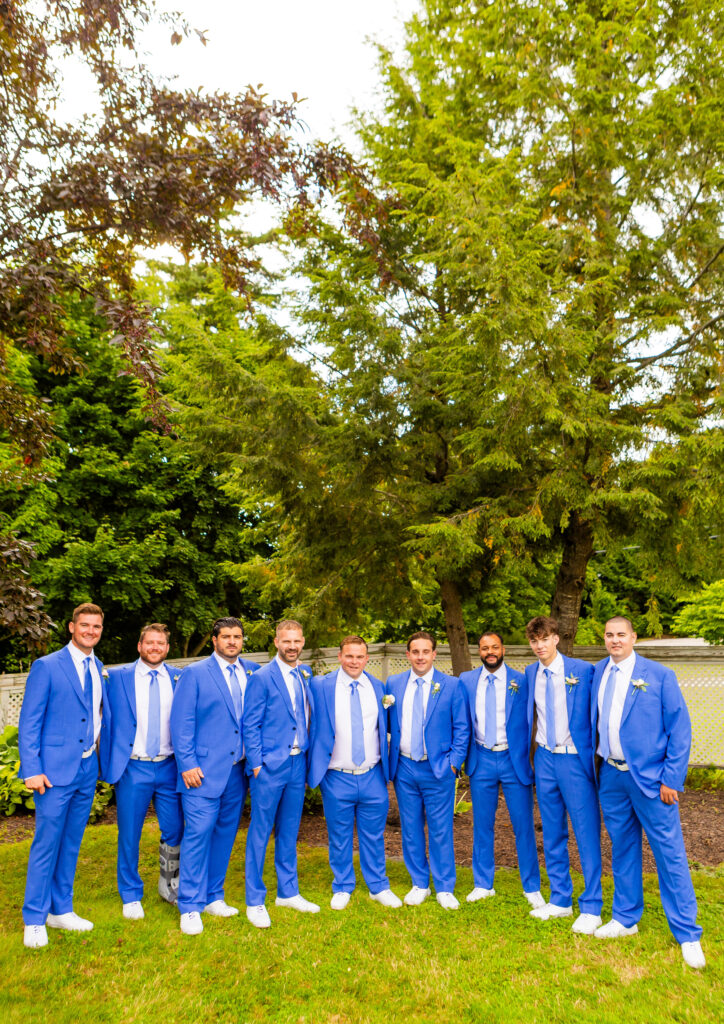 groom and groomsmen at a summer wedding in NH