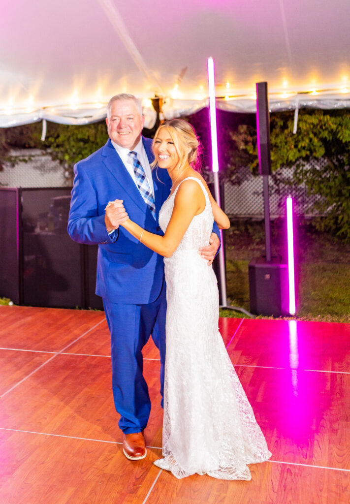 bride dancing with her father at a premier wedding venue in NH