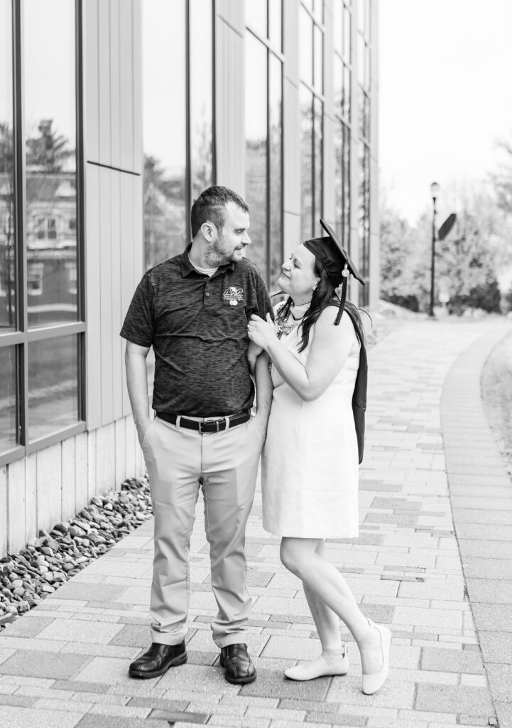 grad photos with your fiance at Southern NH University