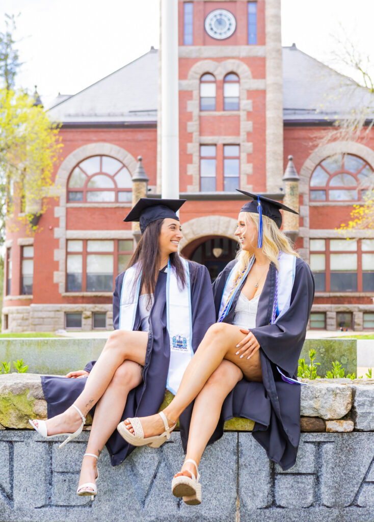 UNH grad session in front of Thompson Hall